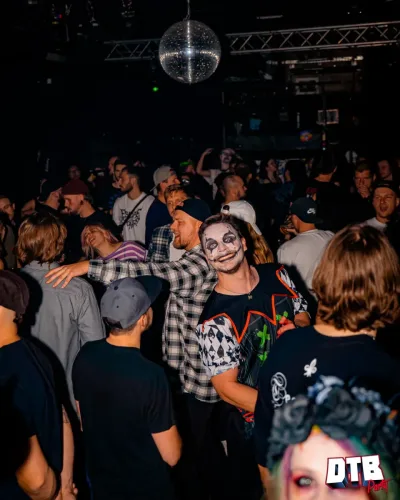 20251101_DTB_Atmo-32